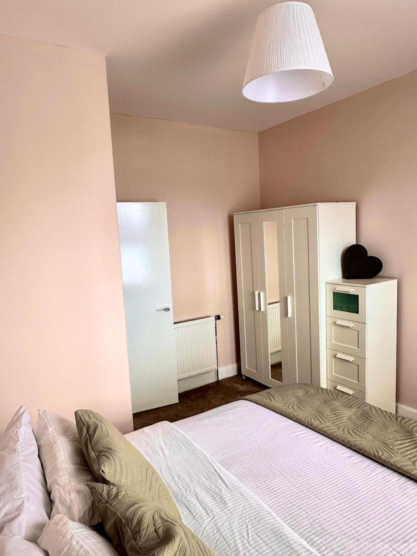 Prestwick Kingb Petsok Freep Wifi Tv Apartment Exterior photo