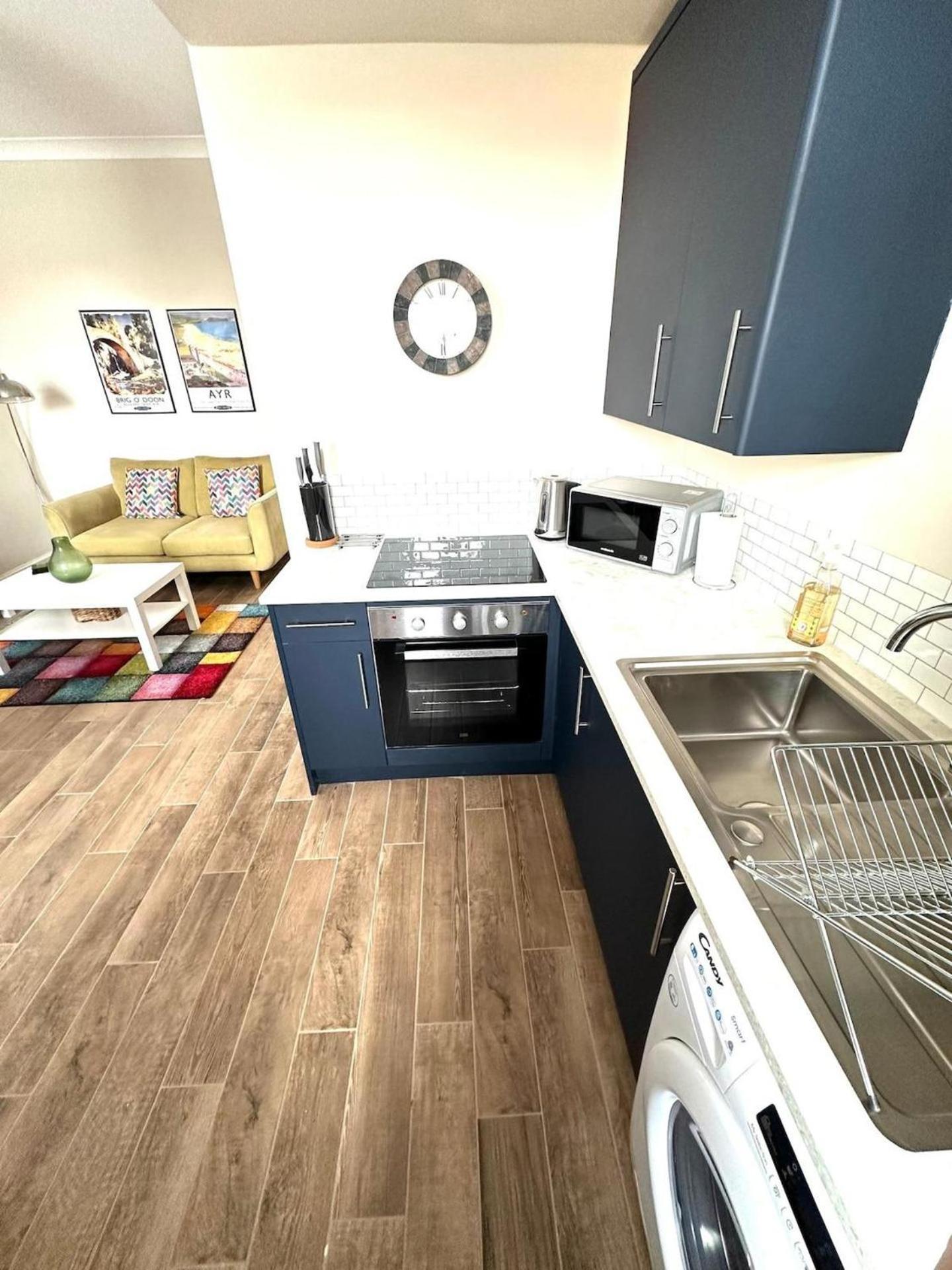 Prestwick Kingb Petsok Freep Wifi Tv Apartment Exterior photo